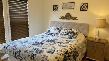 3 chambres, fer et planche Ă repasser, Wi-Fi gratuit, draps fournis