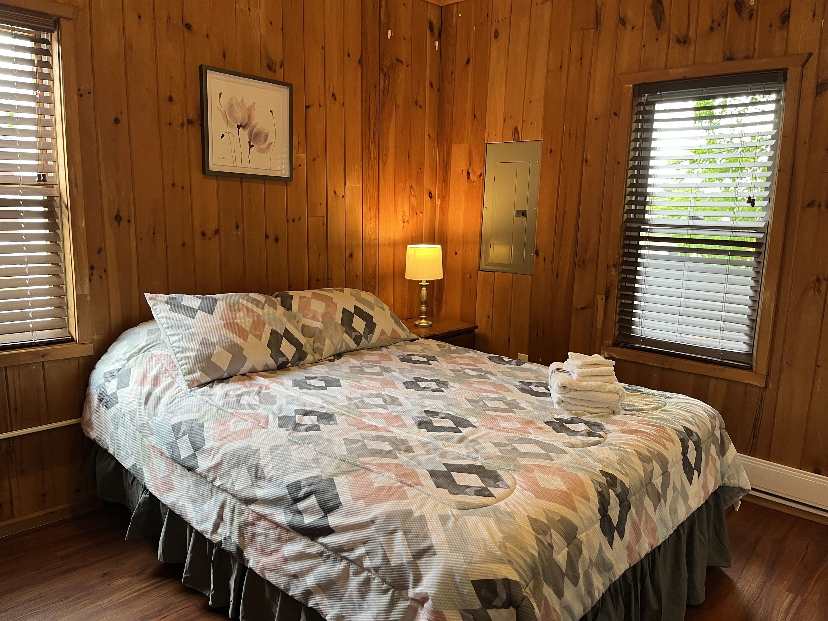 2 chambres, fer et planche à repasser, Wi-Fi gratuit, draps fournis