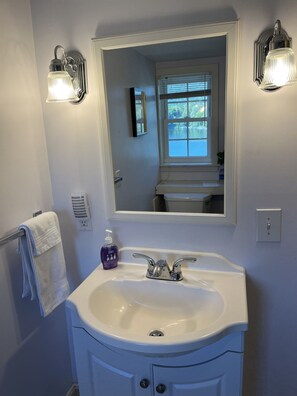 淋浴設備、風筒、提供毛巾