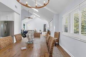 Dining - Across street from beach, Renovated, Wild Dunes - 7 Fairway Oaks (Isle Of Palms)