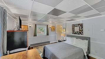 Fer et planche Ă repasser, Wi-Fi gratuit, draps fournis