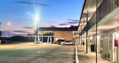 Economy Inn Sweetwater I-75