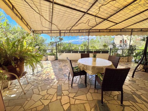 Ferienwohnung klimatisiert mit Terrasse