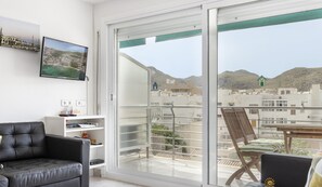 TV - Apartamento Watson by Mallorca North Villas (Port de Pollença)
