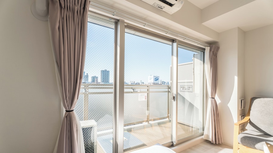 ESLEAD HOTEL OSAKA TSURUHASHI