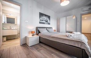 6 chambres, lit parapluie, Wi-Fi gratuit, draps fournis