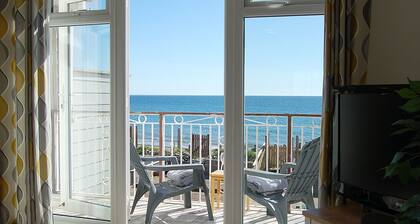Sunny Side Up Beach House in Tywyn