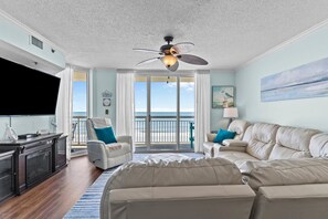 TV - Luxurious oceanfront retreat where you can make unforgettable memories (North Myrtle Beach)