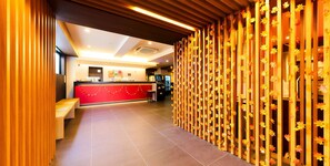 Interior entrance - HOTEL MELDIA KYOTO SHIJO OMIYA (Kyoto)