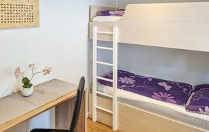 2 Schlafzimmer, Reisekinderbett, kostenloses WLAN, Bettwäsche