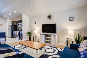 55-inch Smart TV with digital channels, TV, Netflix