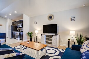 55-英寸智能电视（配备数码频道）、电视、Netflix