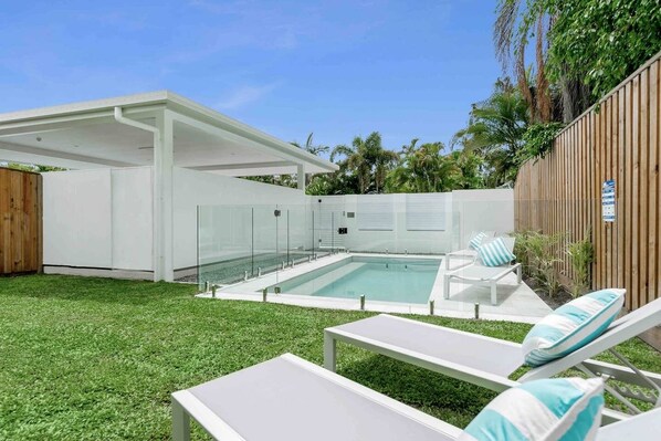 Outdoor pool, a heated pool