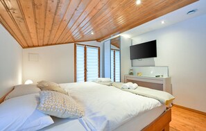 4 sovrum, strykjärn/strykbräda, wi-fi och sängkläder