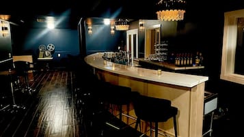 Bar (en la propiedad)