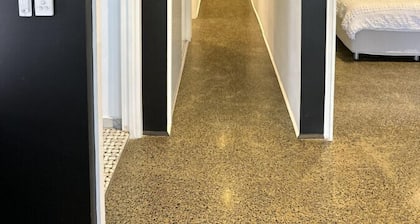 Hawthorne On The Park