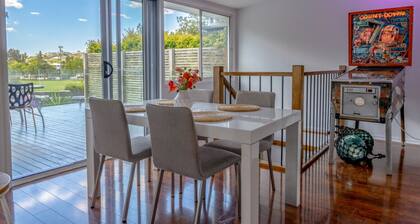 Upstairs Hawthorne · Park Side Stars ⭐️⭐️⭐️⭐️⭐️