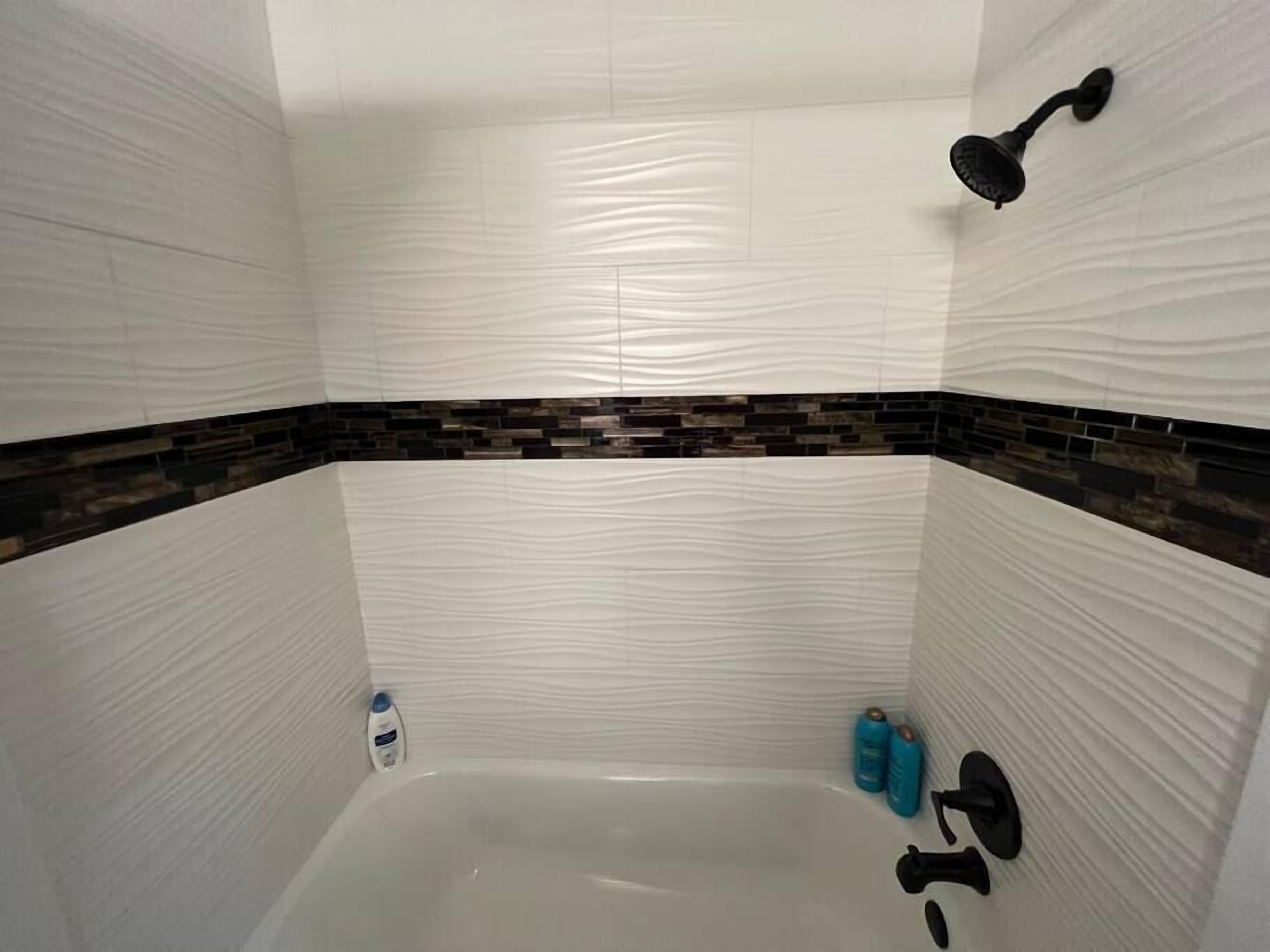 Secador de pelo, toallas