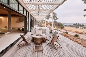 Indoor pool, seasonal outdoor pool - The Heaven Resort (Ansan)