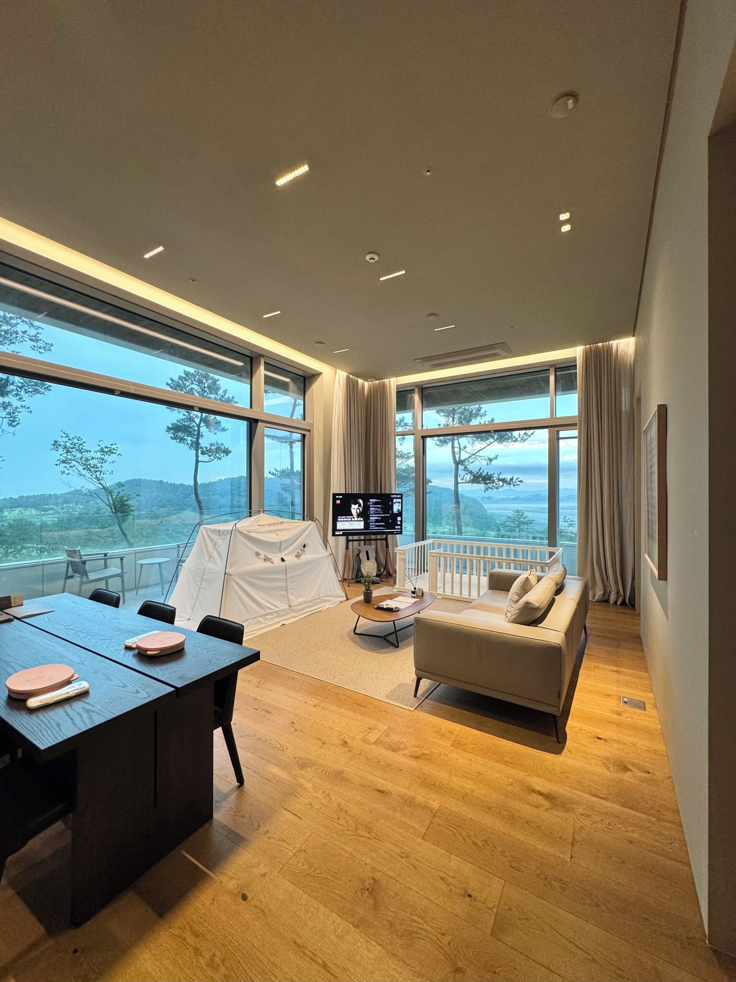 Kids Room (Pool access for 4, Cooking not permitted)