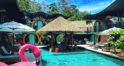 Saranda Boutique Hotel