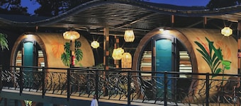 Saranda Boutique Hotel