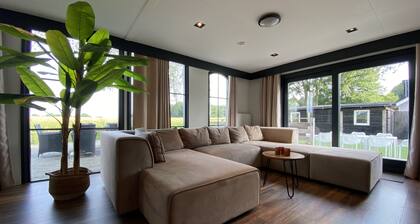 Belle maison de vacances avec bien-ĂȘtre et vue