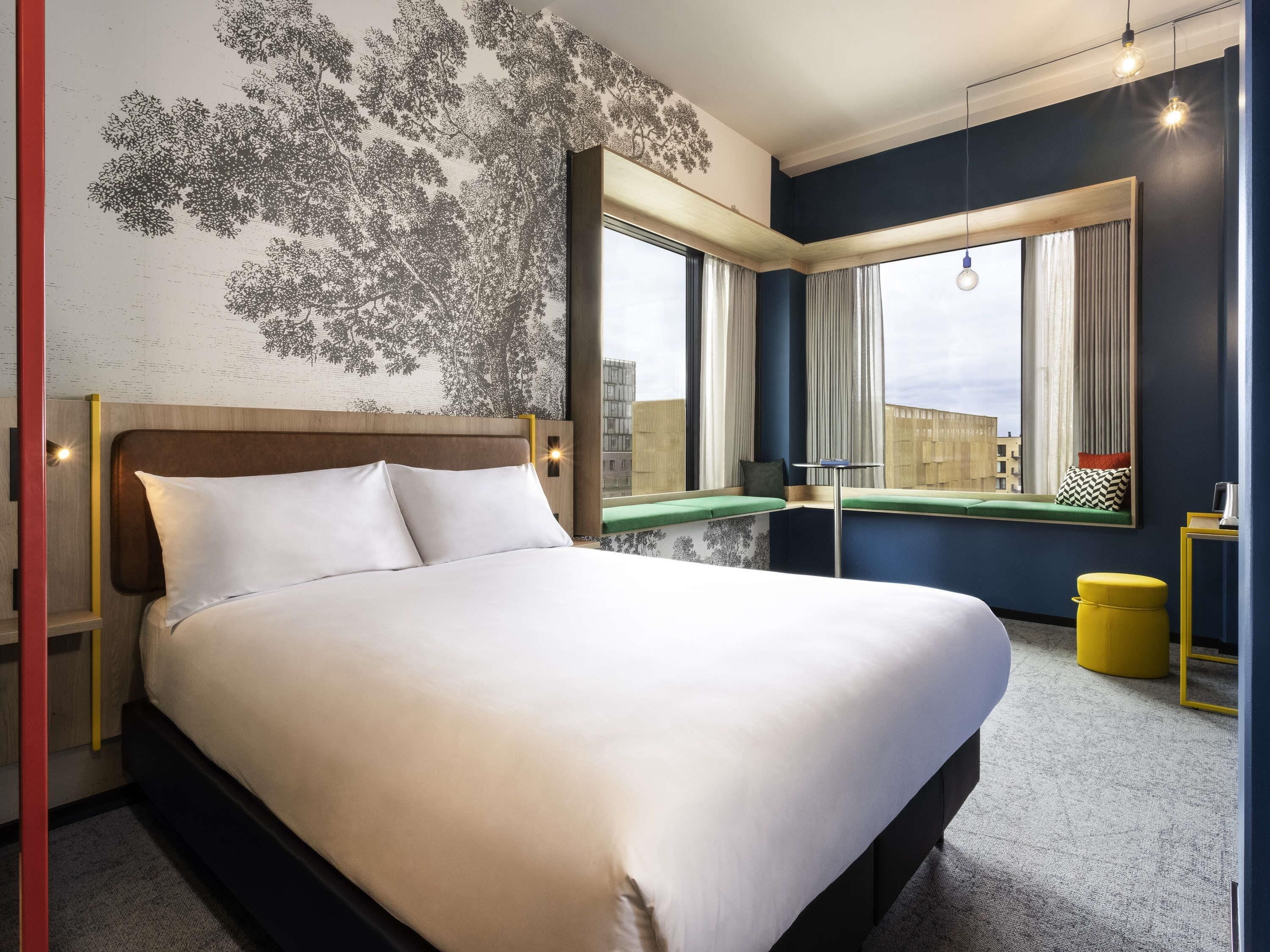 In-room safe, laptop workspace, soundproofing, cribs (surcharge)