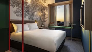 In-room safe, laptop workspace, soundproofing, cribs (surcharge)