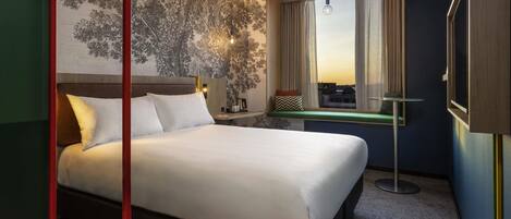 In-room safe, laptop workspace, soundproofing, cribs (surcharge)