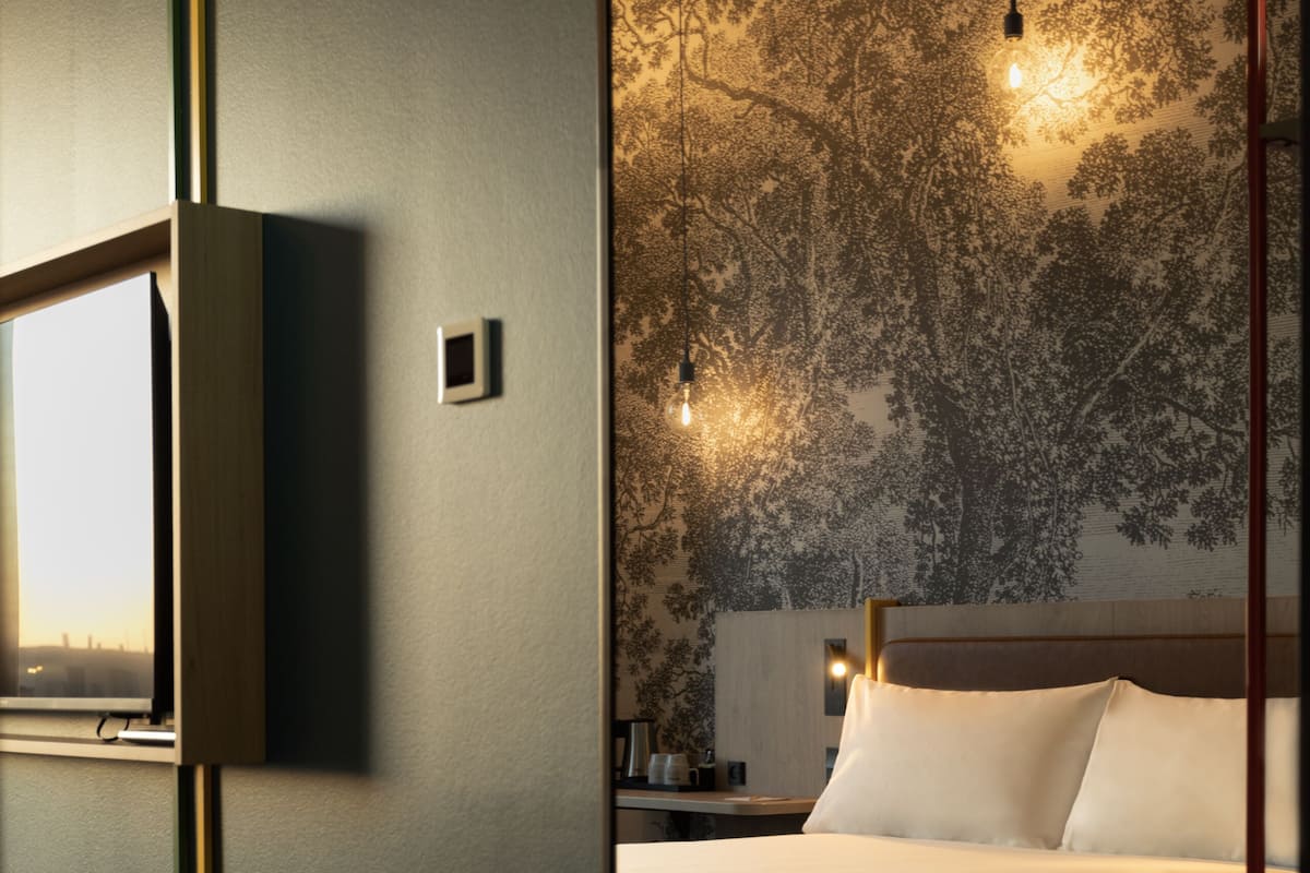 In-room safe, laptop workspace, free WiFi, bed sheets