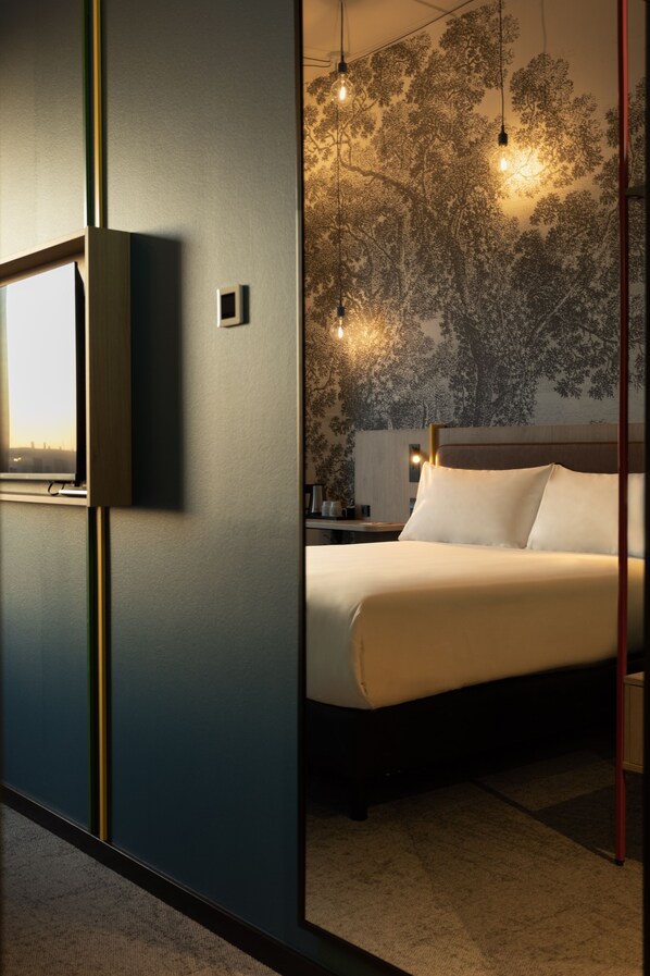 In-room safe, laptop workspace, free WiFi, bed sheets