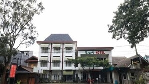 Exterior - Rizh Hotel (Bandung)