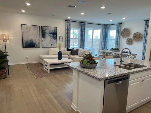 New modern house（ Flat floor ）