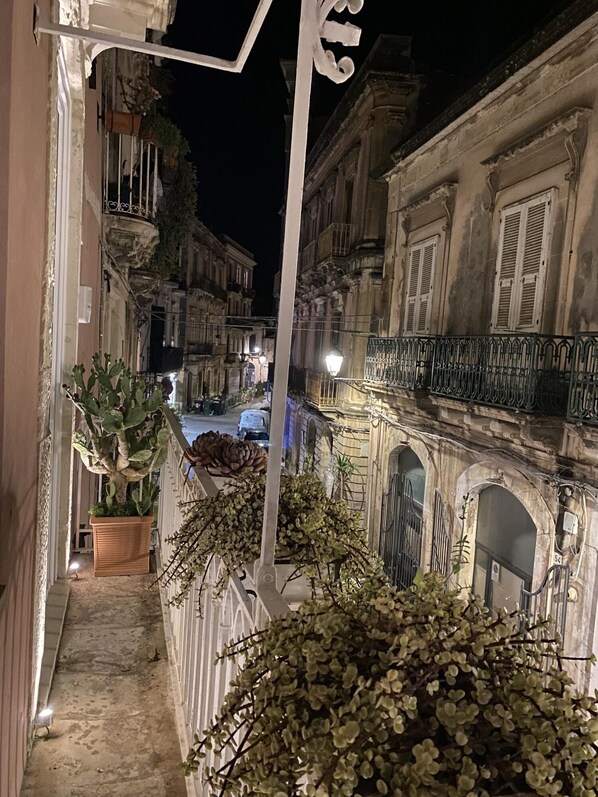 Apartment | 2 Schlafzimmer, Schreibtisch