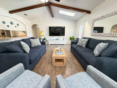 ⭐️La Puerta Al cielo - Private Pool, Game Room & Kareoke