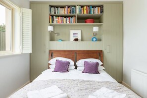 4 chambres, fer et planche à repasser, Wi-Fi, draps fournis