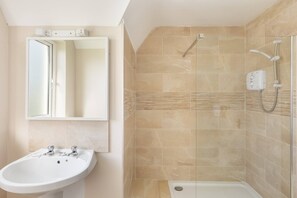 Towels - The Links 17, Amazing Location- Food, Drinks, Surf, & Golf!-17 (Lahinch)