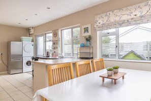 Dining - Seapark 7 - Sea Views (Lahinch)