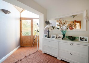 Interior - Rozelle - Green Paradise! (Kilshanny)