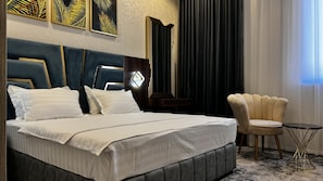 Deluxe Double Room, 1 King Bed | Minibar, in-room safe, desk, blackout drapes