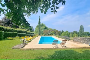 Pool - "La Petite Bret" Guesthouse (Savonnières)