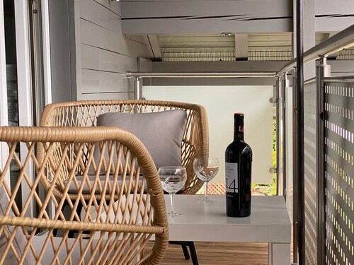 Ferienwohnung Panorama 48qm, Balkon, 1 Schlafz., Wohnschlafzi., Küchenz., WLAN