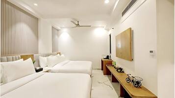 Individually furnished, desk, soundproofing, free WiFi