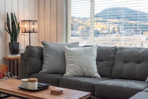 BHV N5 - Spectacular Unit With Amazing Views