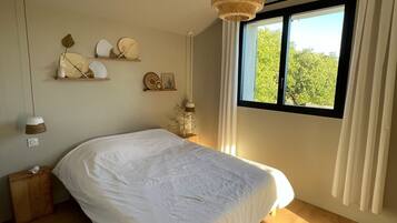 6 chambres, lit parapluie, Wi-Fi gratuit, draps fournis