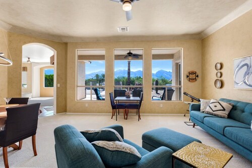 Mountain View Retreat by Casago