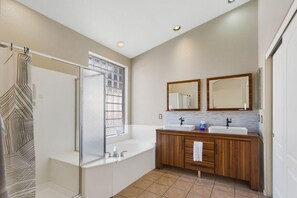 House, 3 Bedrooms | Bathroom - Oro Valley Oasis by Casago (Oro Valley)