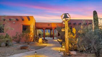 Nhà, 3 phòng ngủ | Ngoại thất