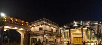 HOTEL RAJWADA RESORT